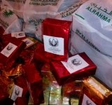 توزيع الهدايا للآباء والامهات من المسنين في ولايات مسقط – سلطنة عمان