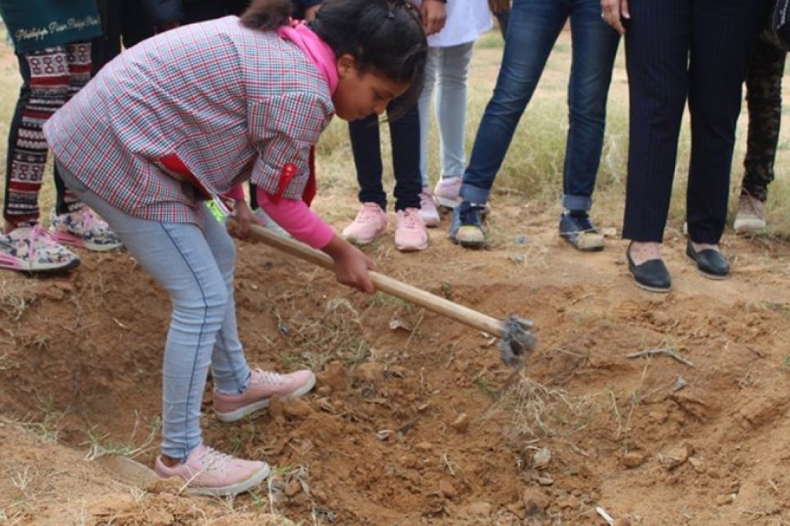 دار الشباب المتنقلة بتونس تنظم نشاط تربوي ترفيهي بعنوان "طفل مبادر لأجل الحب والسلام"