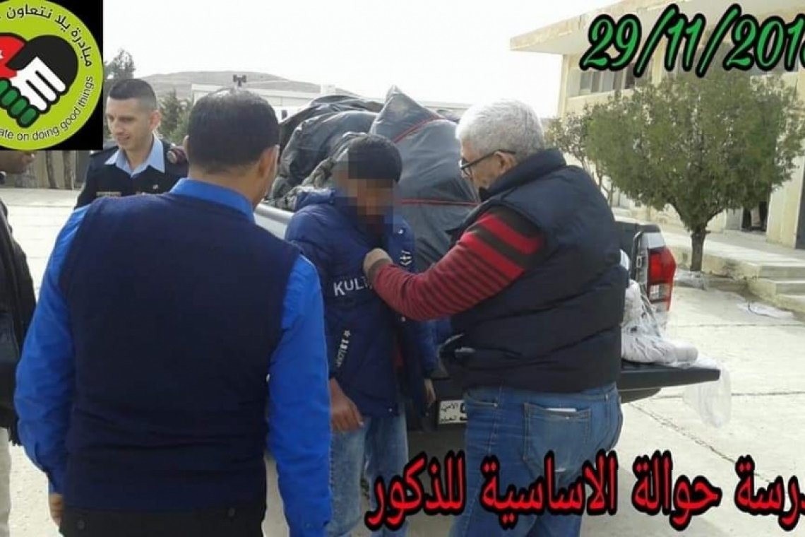 مبادرة يلا نتعاون على الخير تستمر في تنفيذ حملة  "دفيني من برد الشتاء" لتشمل عدة مناطق خلال الأيام الماضية - الأردن