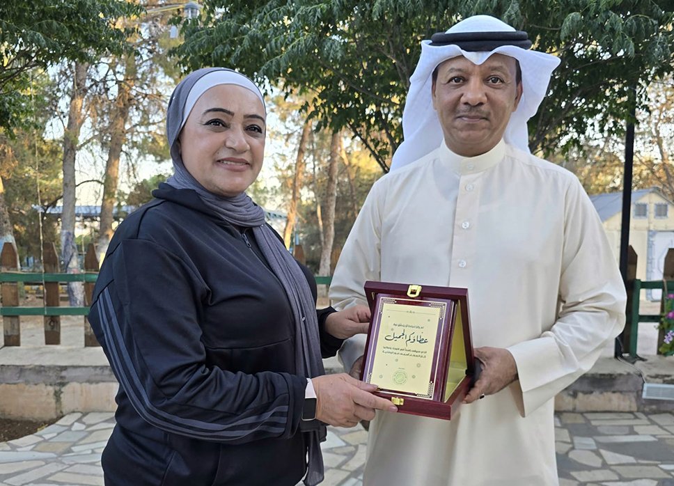 الاتحاد العربي للتطوع يكرم رائدة بدر ويبحث سبل التعاون مع الكشافة والمرشدات بالأردن